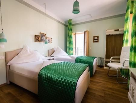 Belle Vue - Das Hotel... فولكاخ المظهر الخارجي الصورة