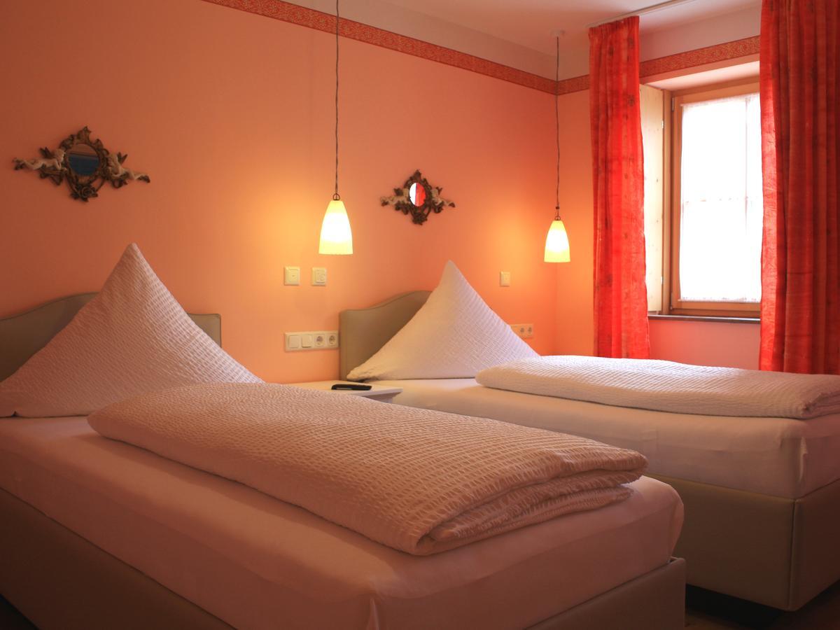 Belle Vue - Das Hotel... فولكاخ المظهر الخارجي الصورة